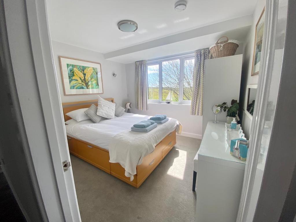 2 Bedroom Cottage Sleeps 4 With Hot-Tub, & Shared Pool Use Sennen Ngoại thất bức ảnh