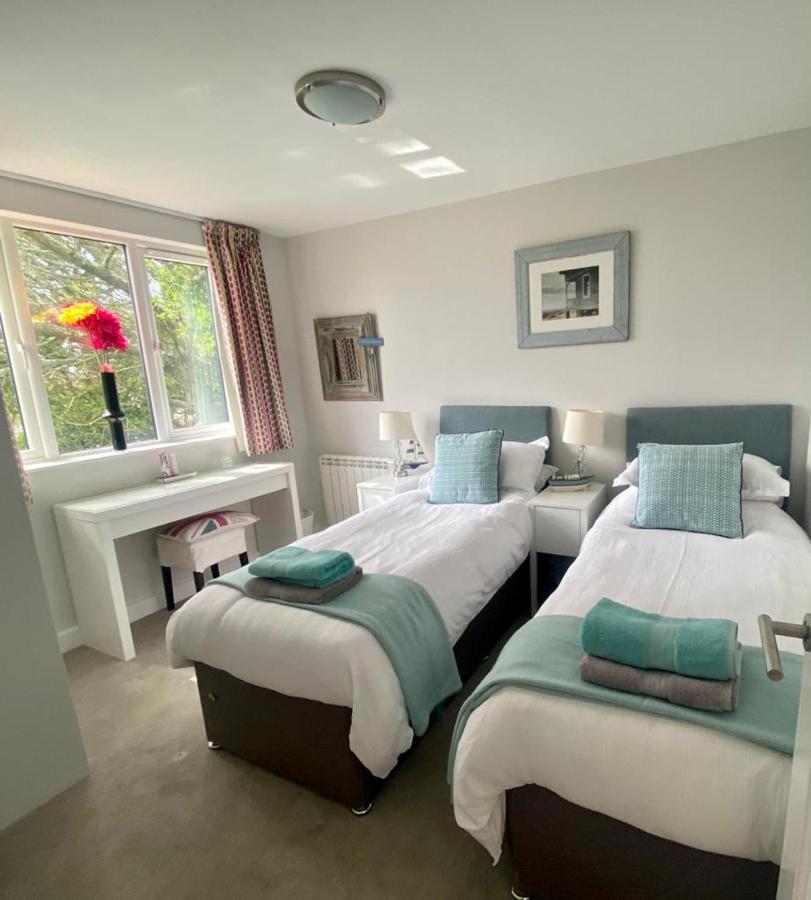 2 Bedroom Cottage Sleeps 4 With Hot-Tub, & Shared Pool Use Sennen Ngoại thất bức ảnh